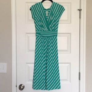 Stitch fix Gilli faux wrap dress size small